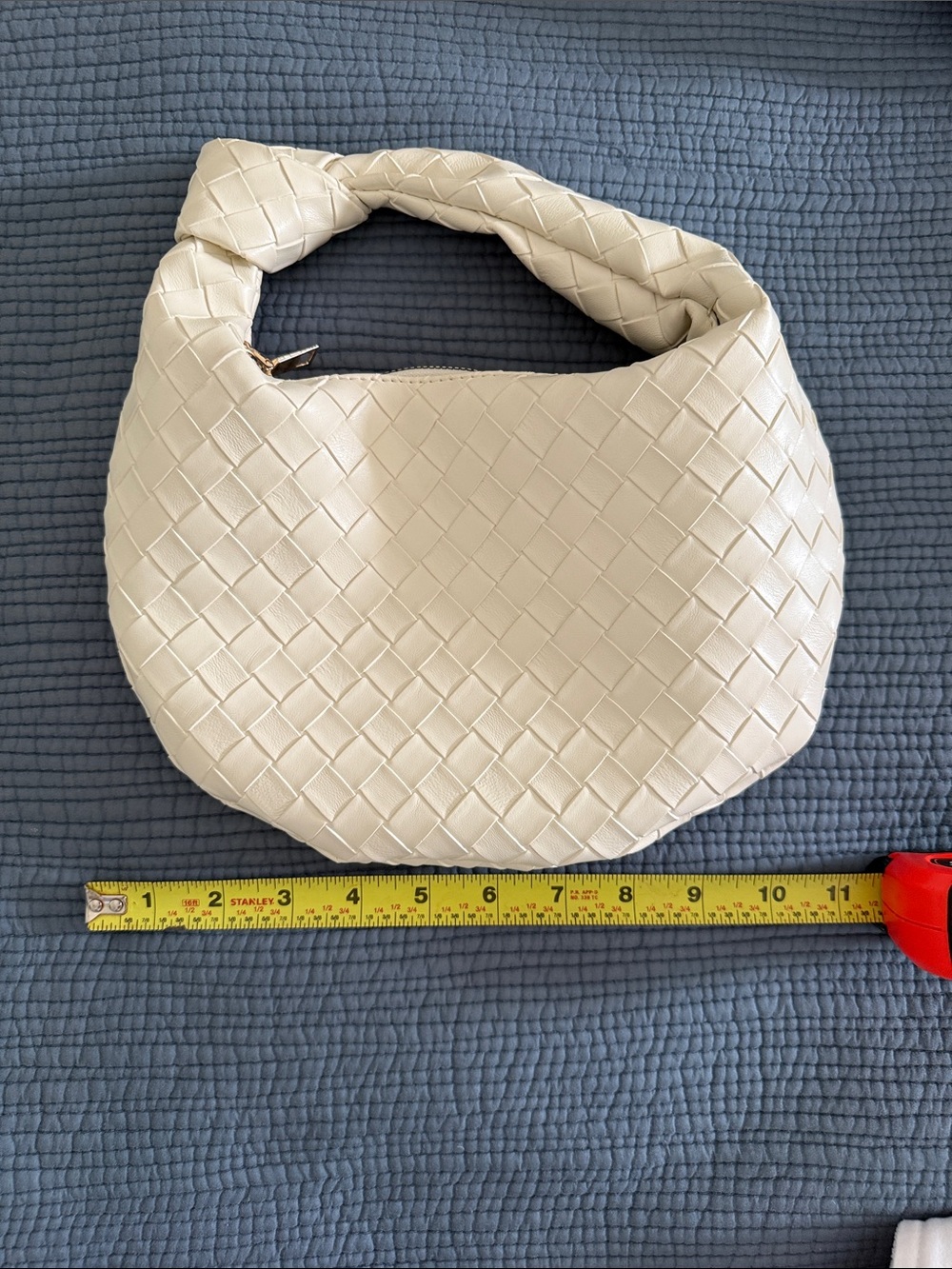 Bottega Veneta Mini Jodie Inspired Woven Hobo Bag in Cream - Picture 4 of 5